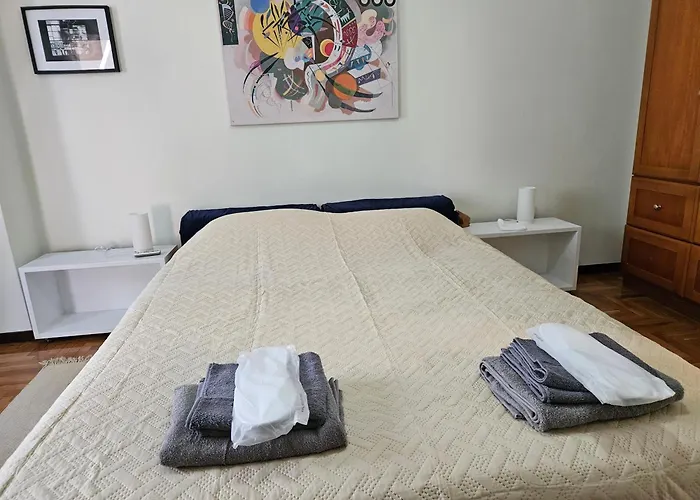3 Bedder Condo In Ilisia, Megaro Mousikis