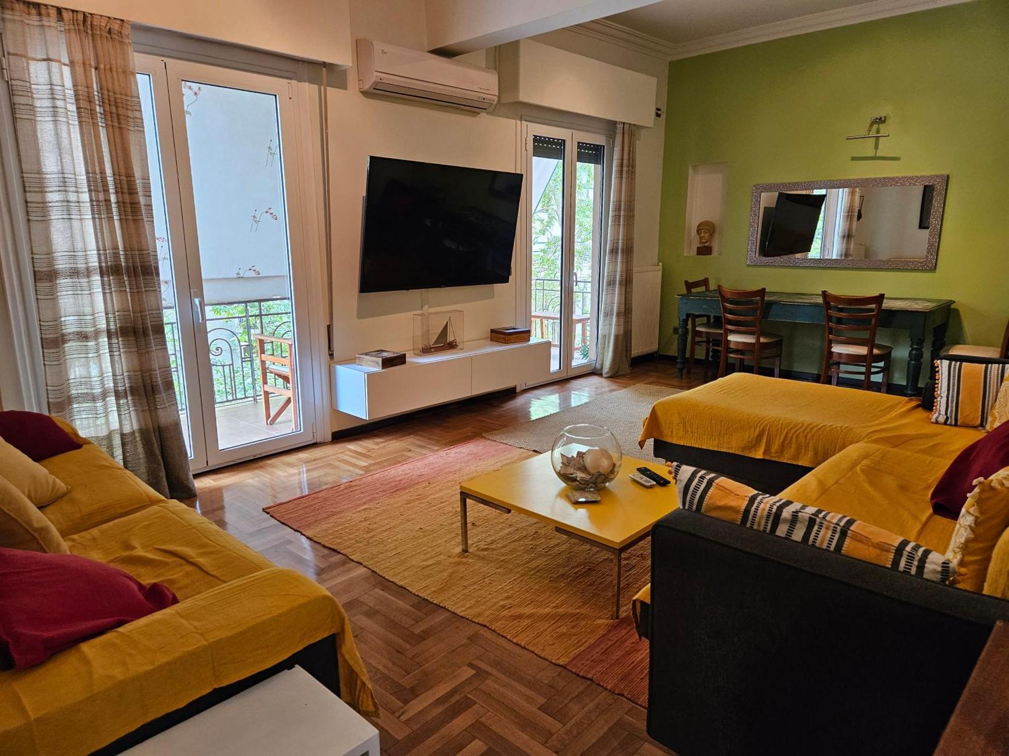 3 Bedder In Ilisia, Megaro Mousikis